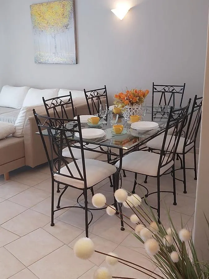 Villa Seaview With Pool - Apartment Yellow Trogir