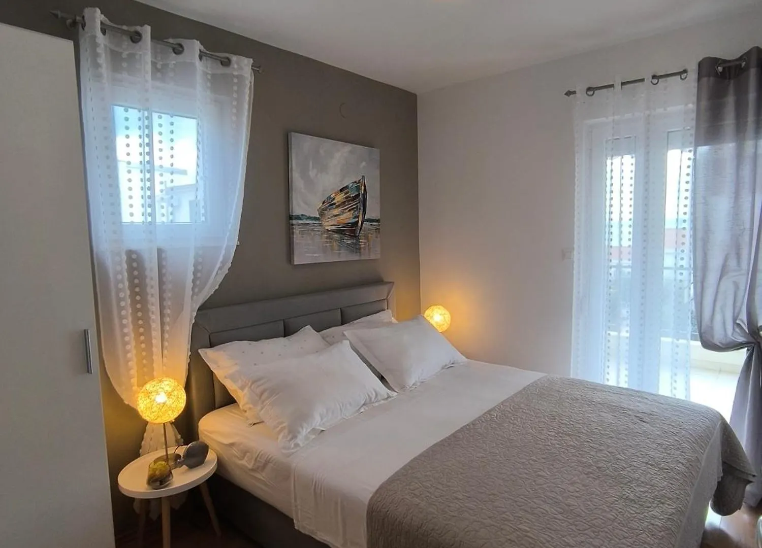 Villa Seaview With Pool - Apartment Yellow Trogir Croatia